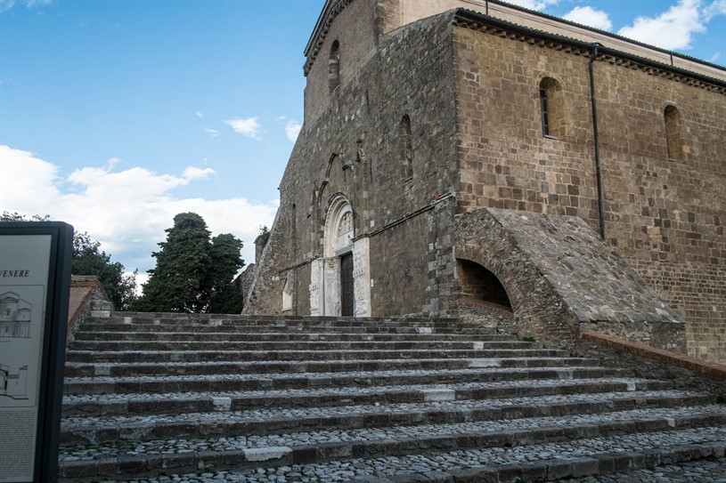 Abbazia di San Giovanni in Venere Fossacesia