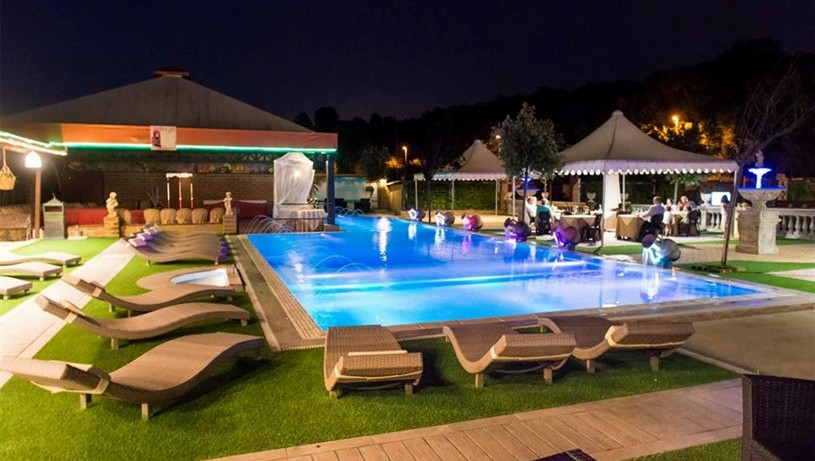 Borgo Piscina del Castello di Perano