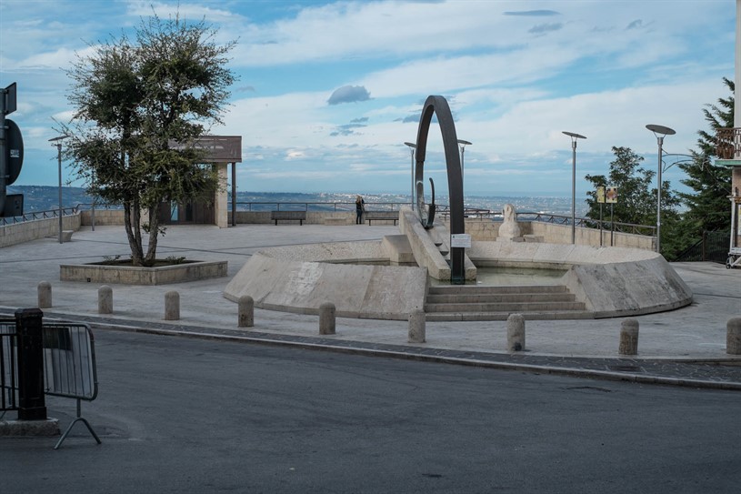 Fontana Giò Pomodoro Atessa