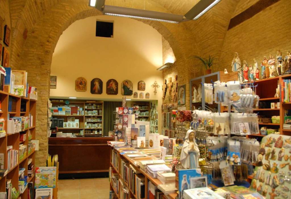 Libreria Regina Pacis
